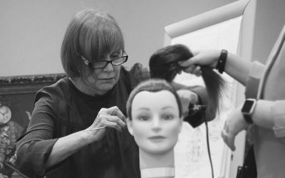 ¿POR QUÉ ASISTIR A UNA FORMACIÓN CON SHARON BLAIN?